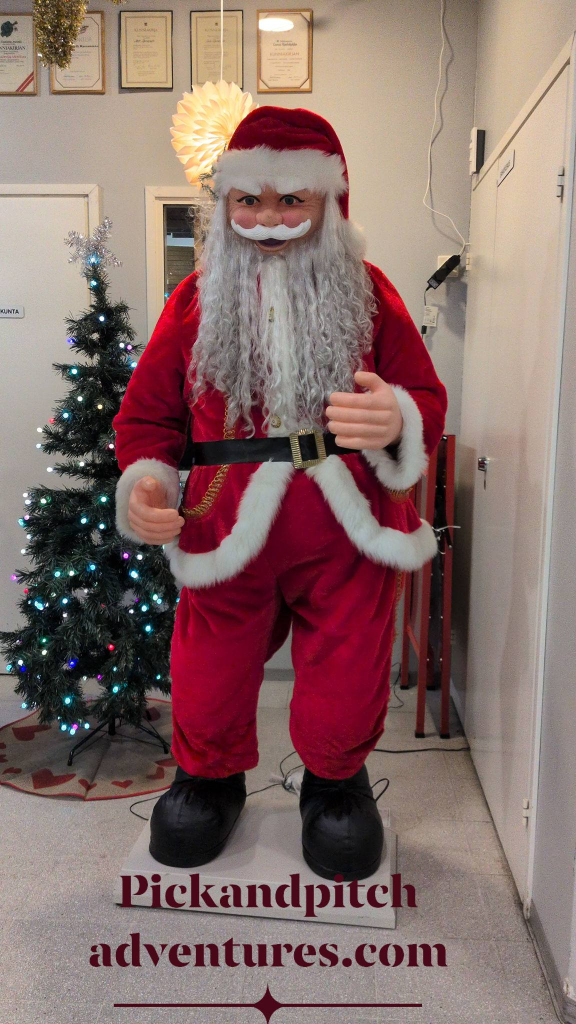 Pick and Pitch Dancing Santa